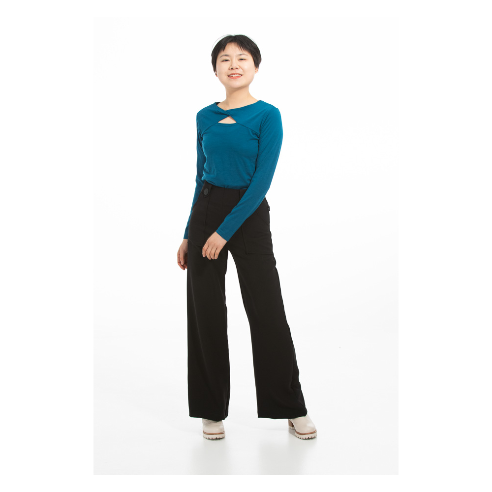 Michaela Top