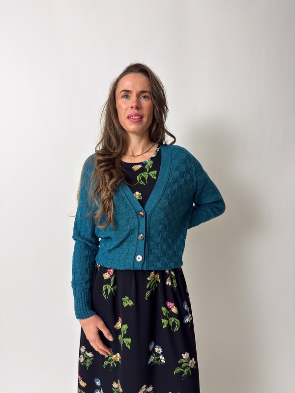 Ava Merino Cardi
