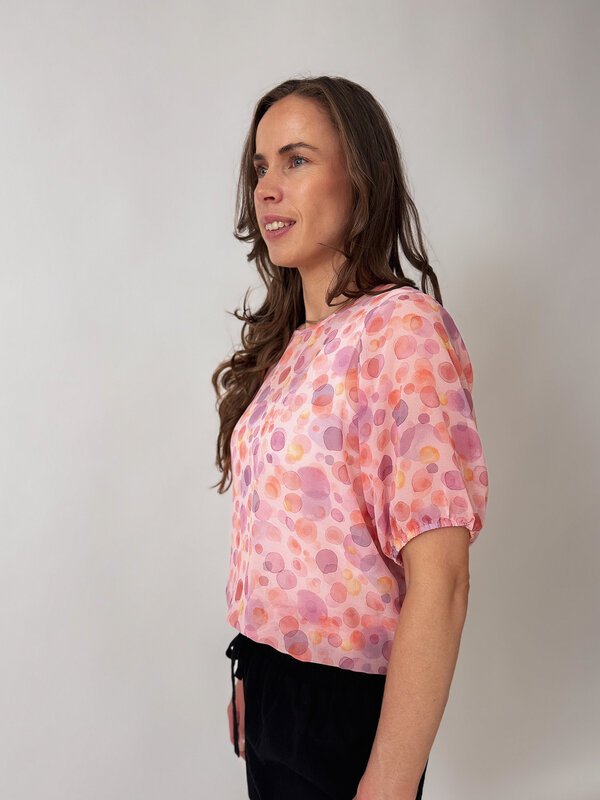Maggie Top