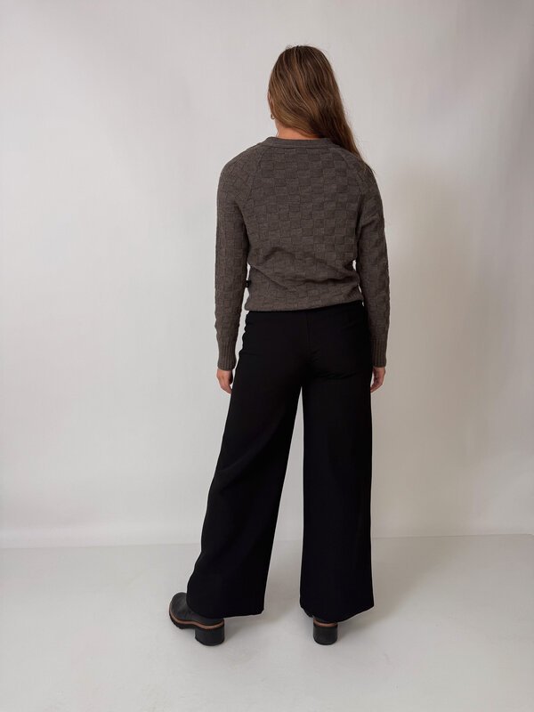 Ava Merino Cardi