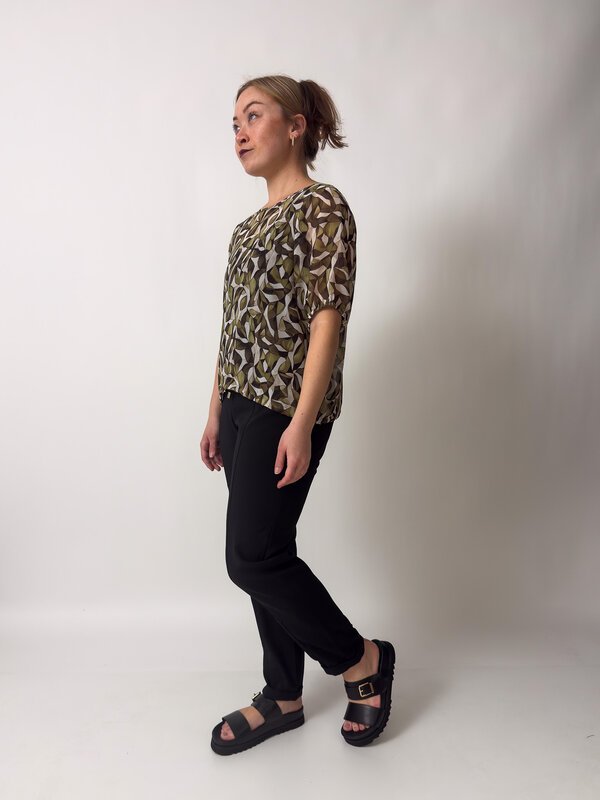 Maggie Top