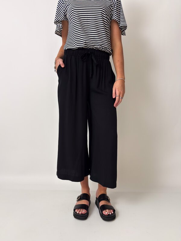Elliot Pant