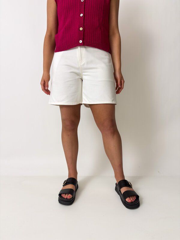 Daisy Short