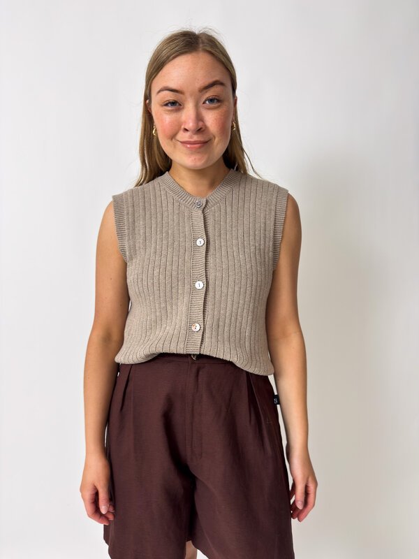 Fin Vest